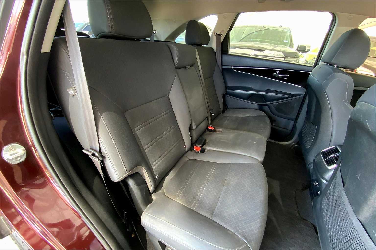 2019 Kia Sorento S V6 photo 18