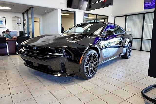 New 2026 Diamond Black Crystal Pearlcoat Dodge R/T Scat Pack image 3