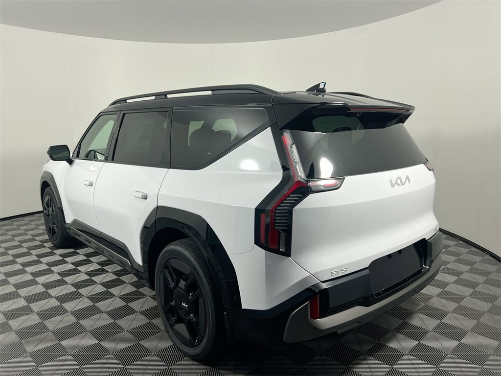 2026 Kia EV9 GT-Line AWD photo 3