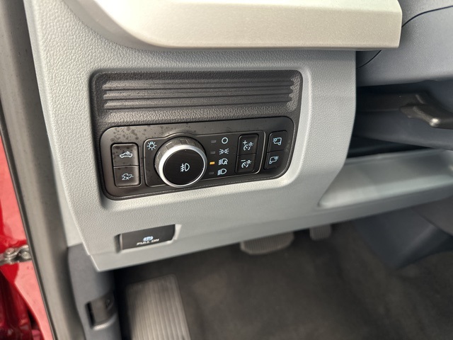 2025 Ford F-250 XLT photo 11