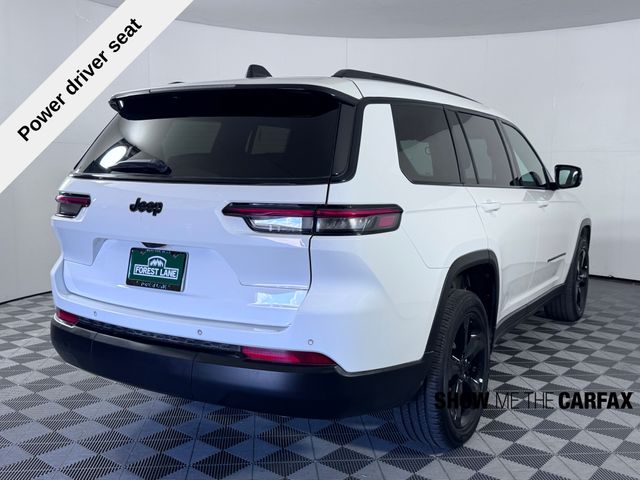 2023 Jeep Grand Cherokee Laredo Altitude photo 8