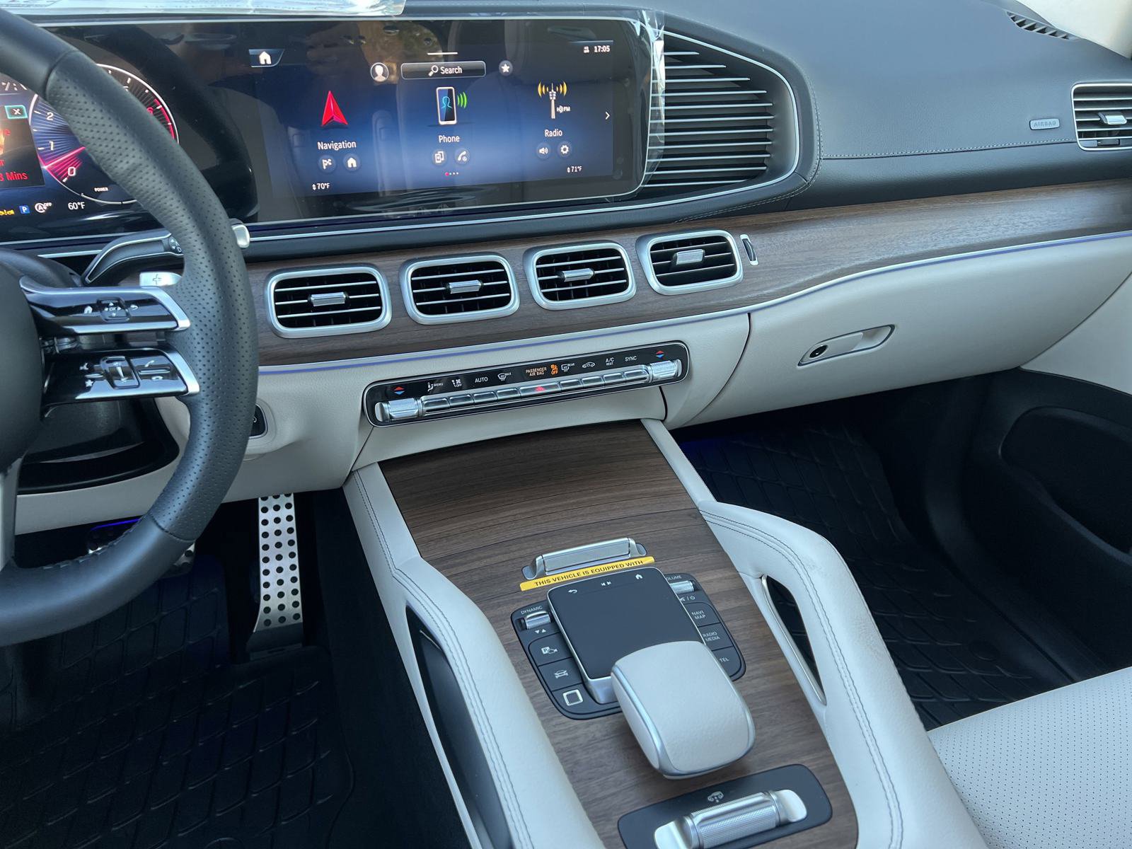 2025 Mercedes Benz GLS 450 4MATIC photo 34
