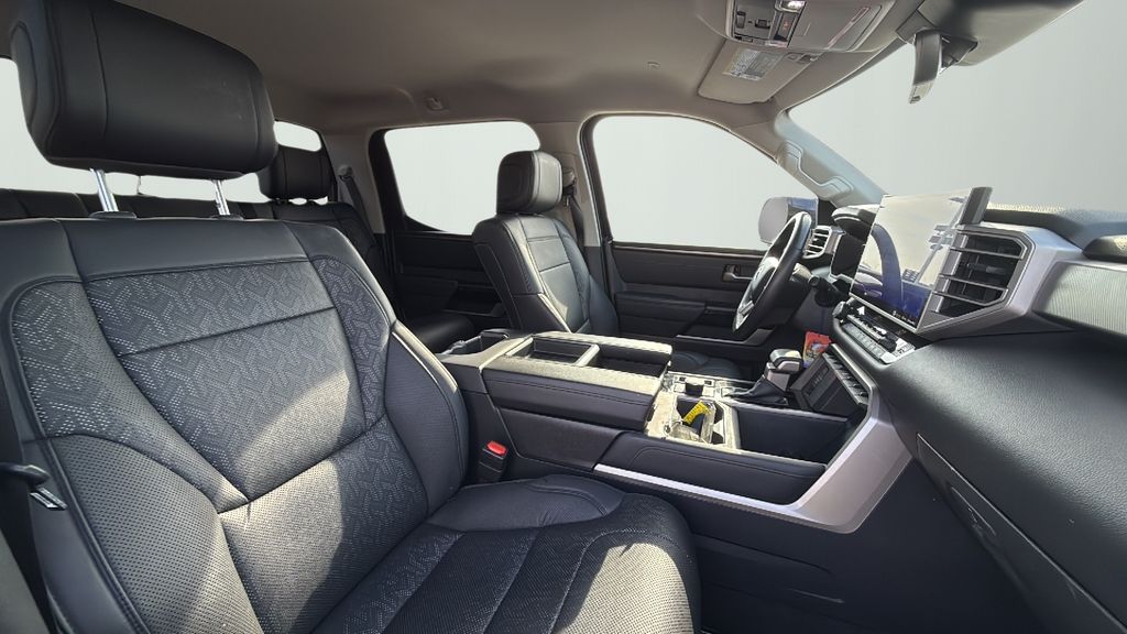 2024 Toyota Tundra Limited photo 10