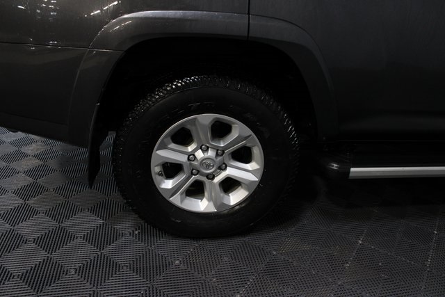 2021 Toyota 4Runner SR5 photo 9