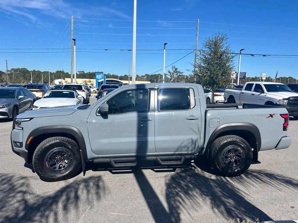 2025 Nissan Frontier PRO-X photo 4