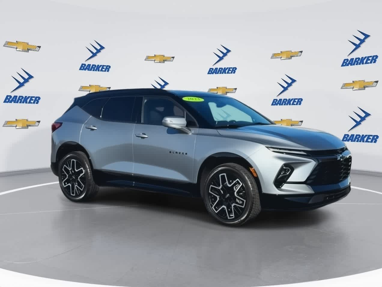2023 Chevrolet Blazer RS photo 2
