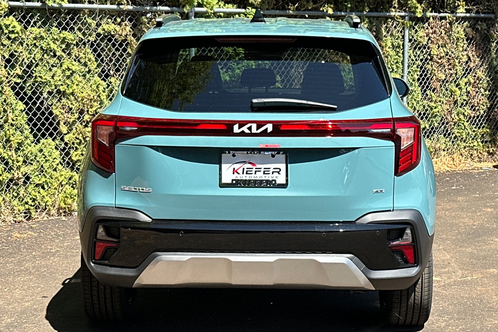2026 Kia Seltos SX photo 4