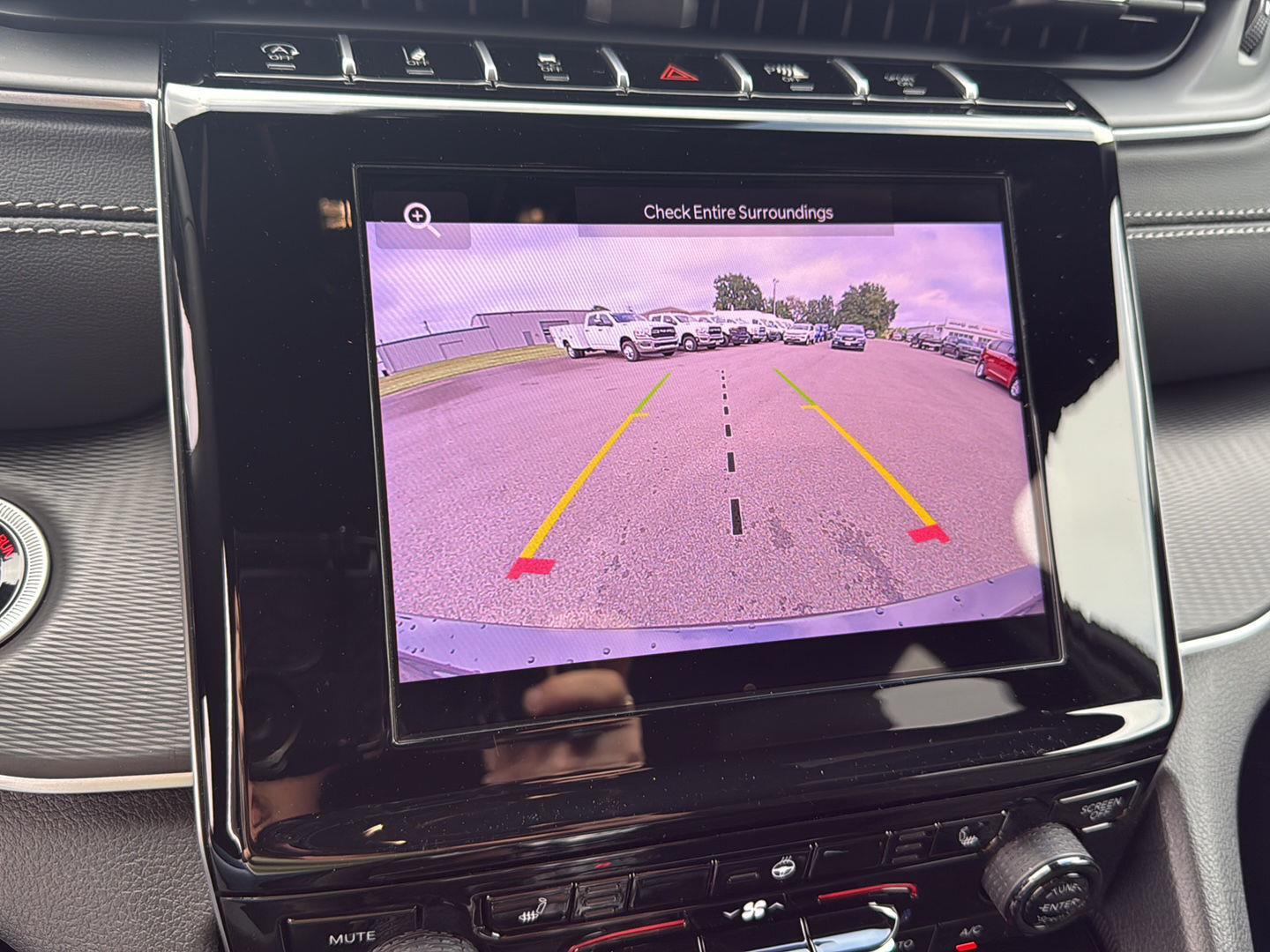 2025 Jeep Grand Cherokee Altitude photo 7