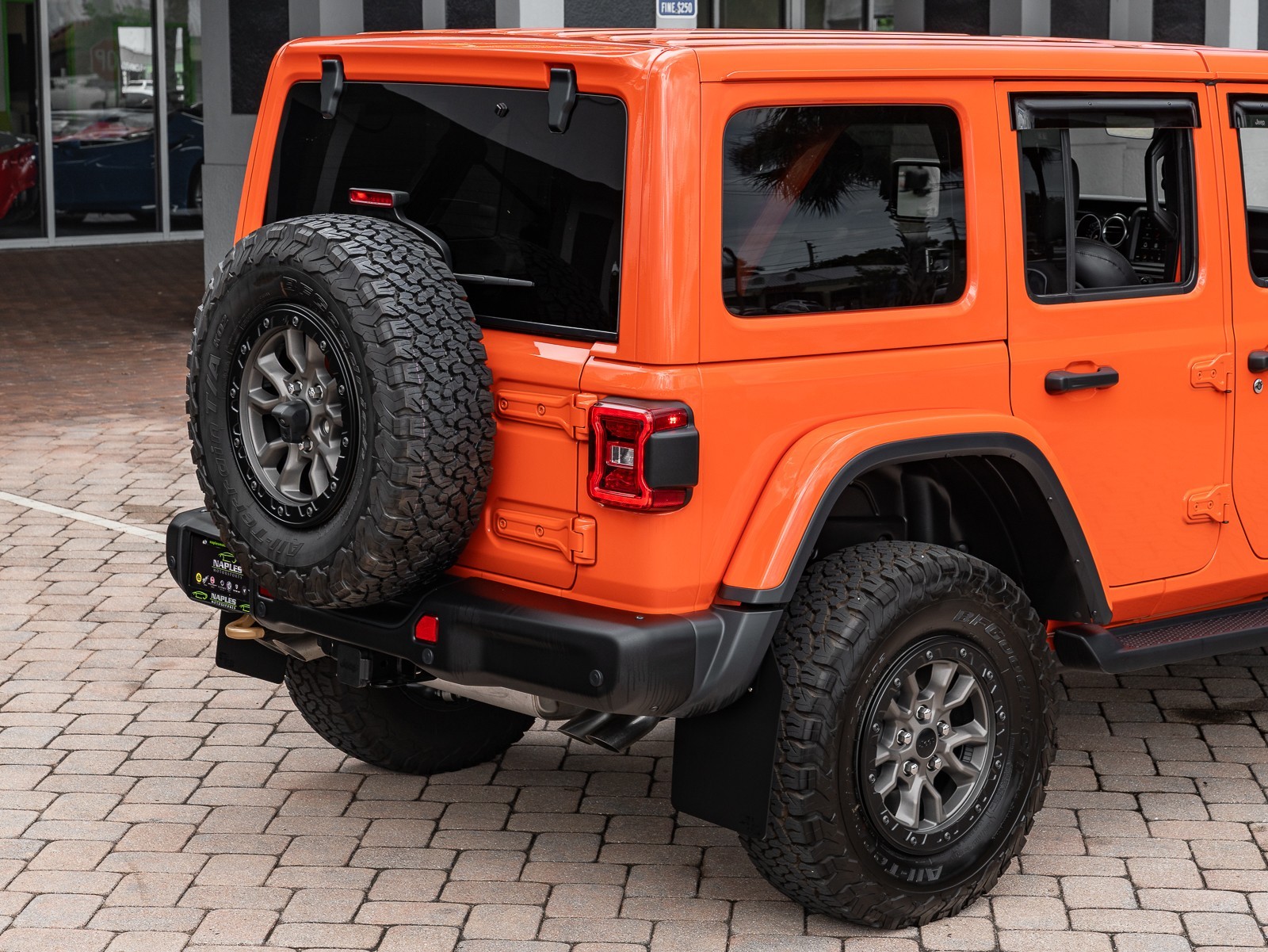 2023 Jeep Wrangler Rubicon 392 photo 3