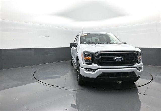 2022 Ford F-150 XLT photo 2