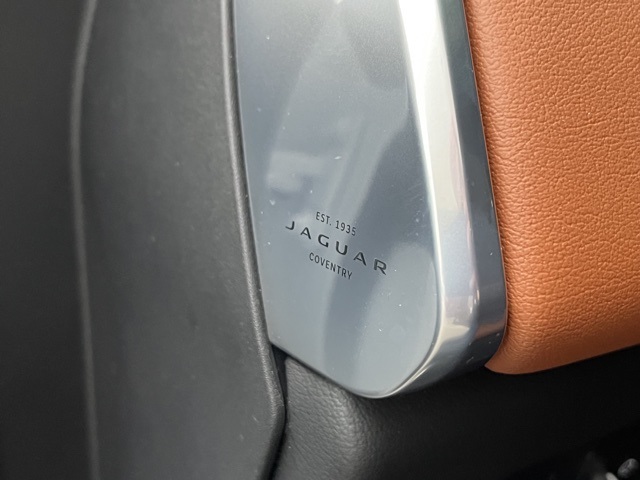 2024 Jaguar F-PACE P400 R-Dynamic S photo 26