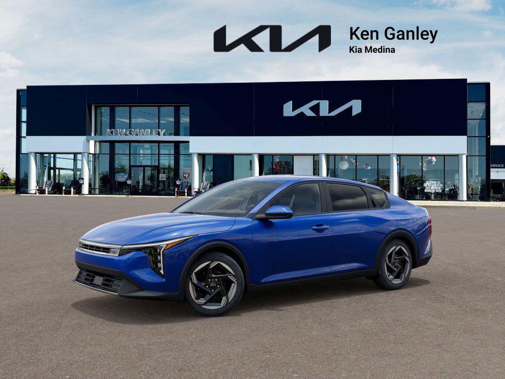 2025 Kia K4 EX photo 2