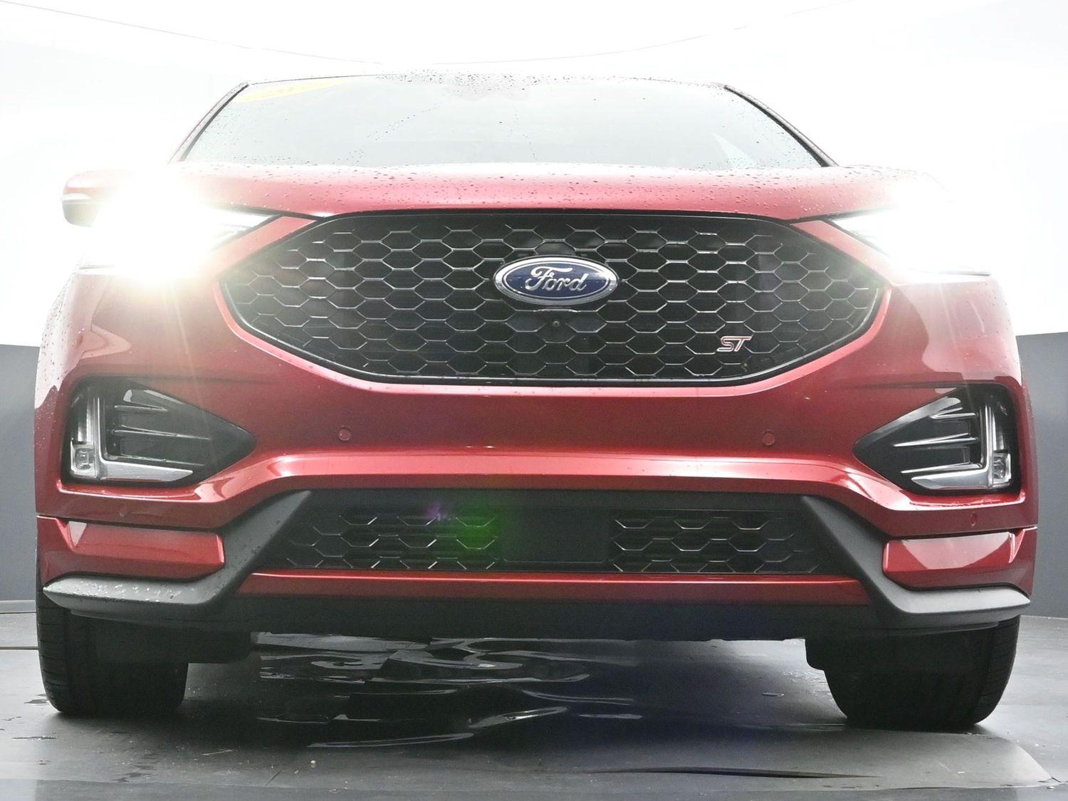 2022 Ford Edge ST photo 47