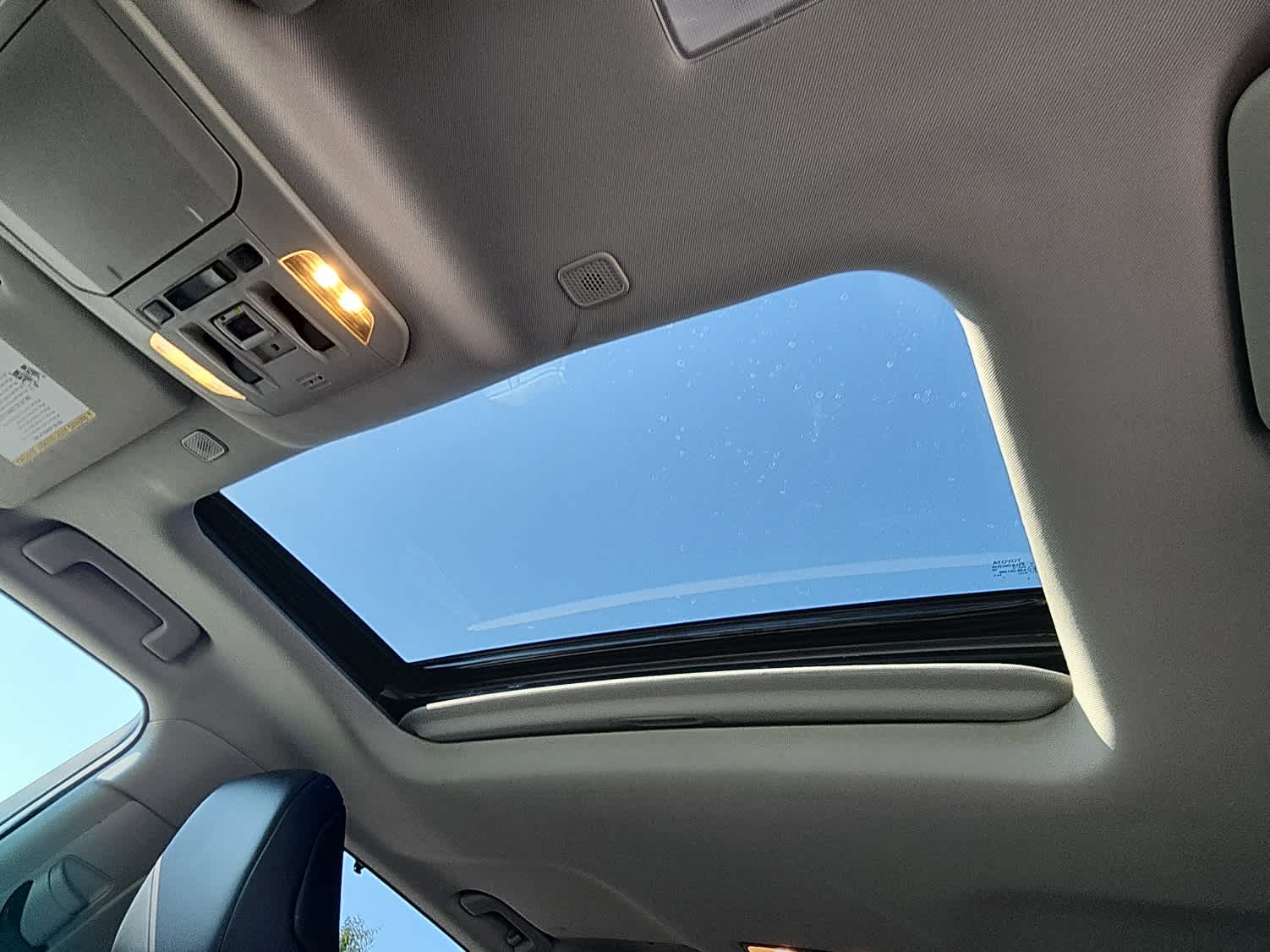 2023 Toyota Highlander XLE photo 12