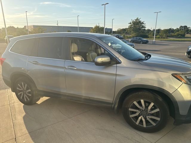 2020 Honda Pilot EX-L photo 4