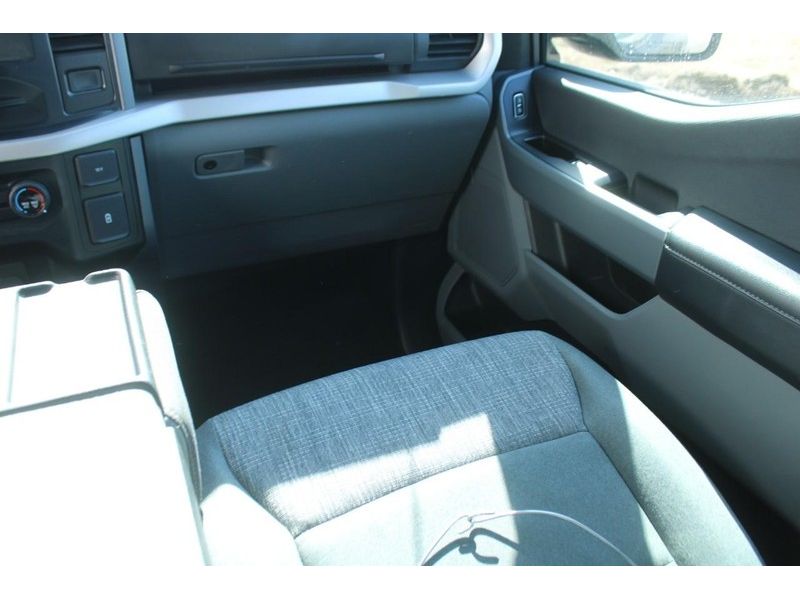 2023 Ford F-150 XLT photo 16
