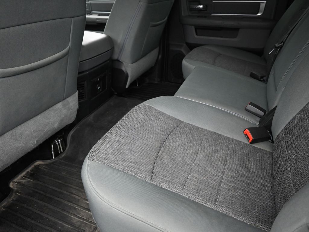 2016 Ram 1500 Big Horn photo 7