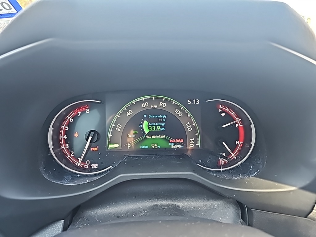 2023 Toyota RAV4 LE photo 3
