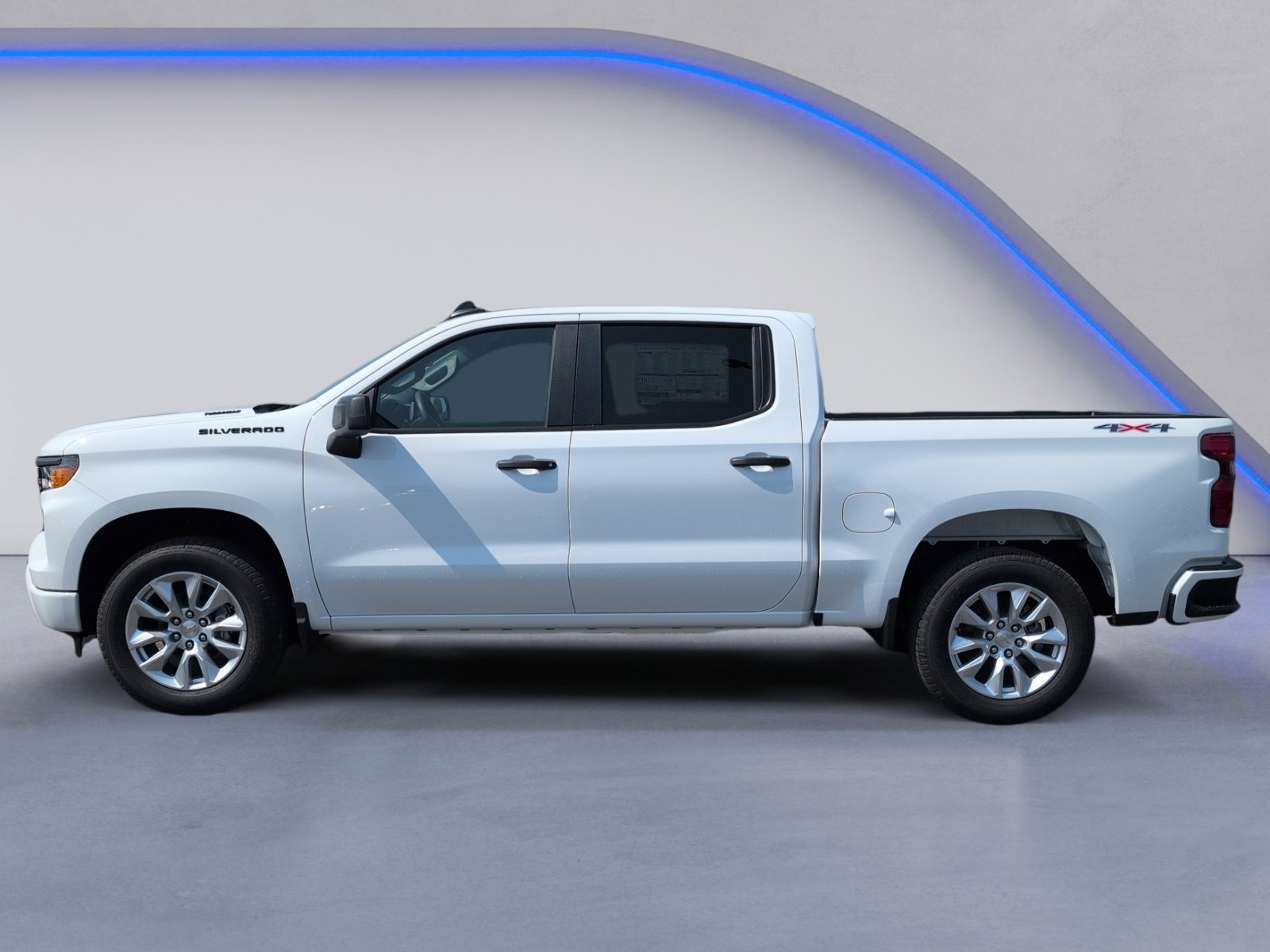 2025 Chevrolet Silverado 1500 Custom photo 3