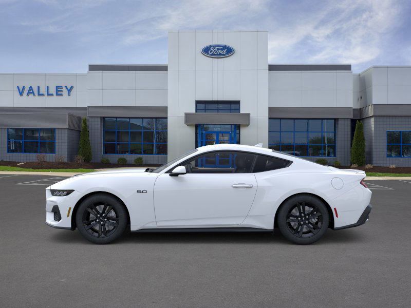 2025 Ford Mustang GT photo 4