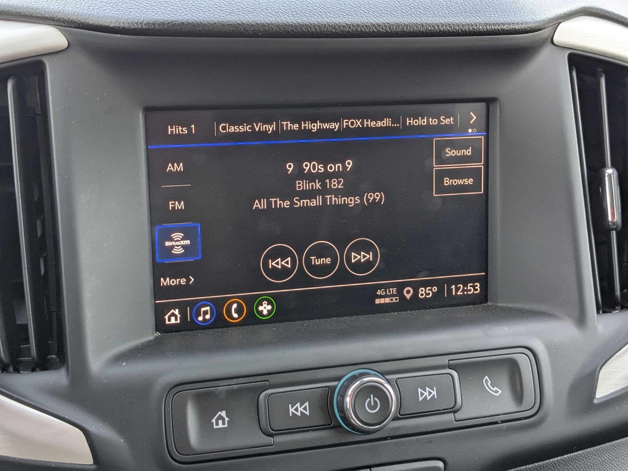 2024 Gmc Terrain SLE photo 15