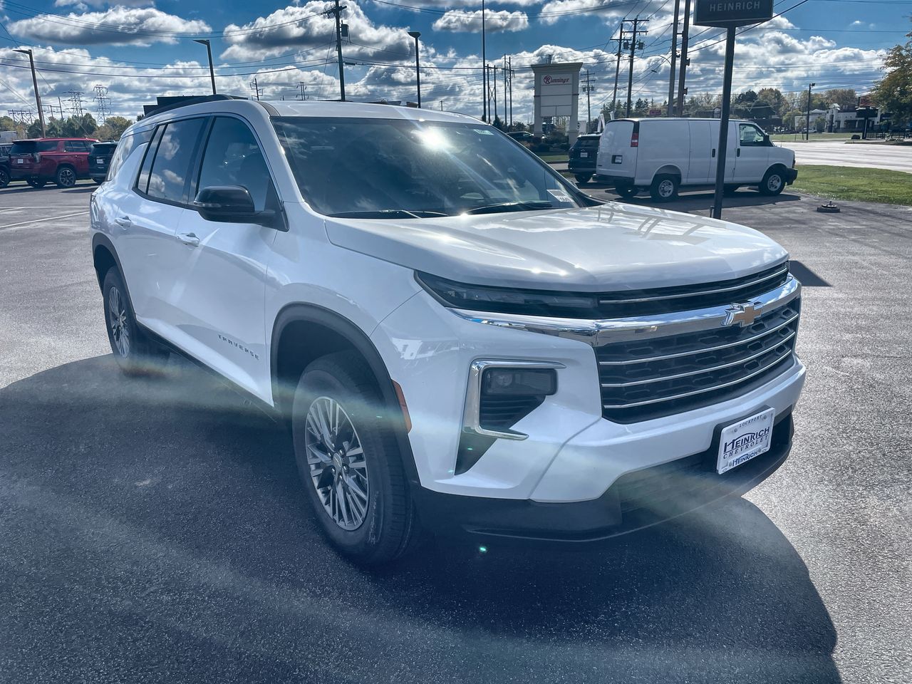 2026 Chevrolet Traverse photo 3