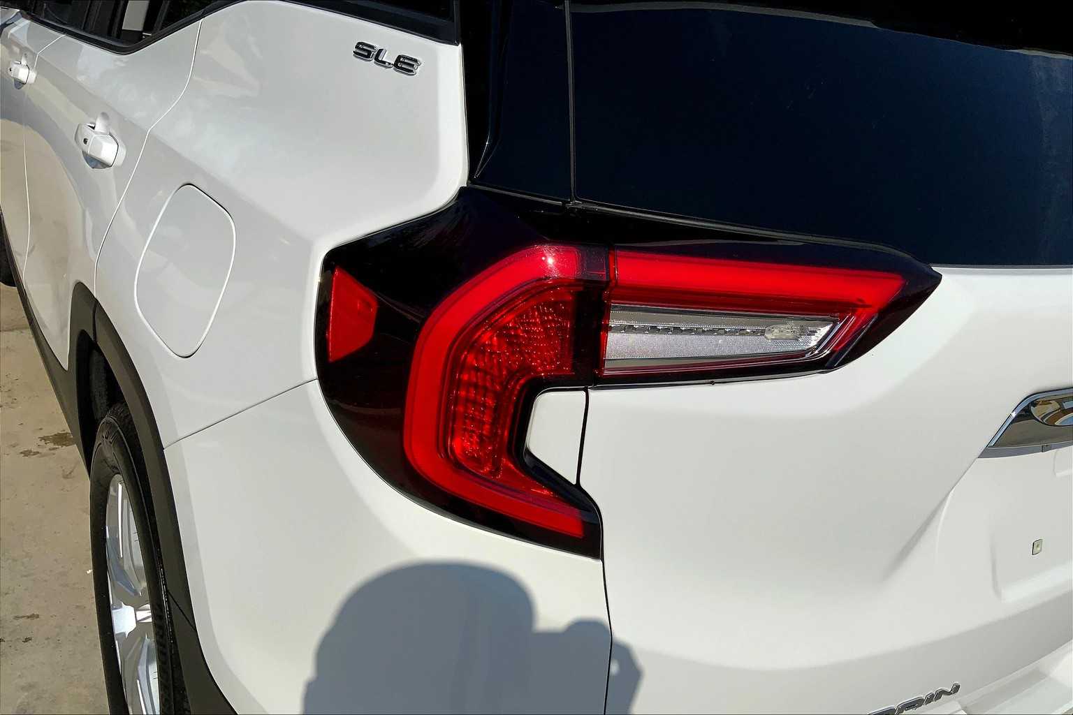 2024 Gmc Terrain SLE photo 26