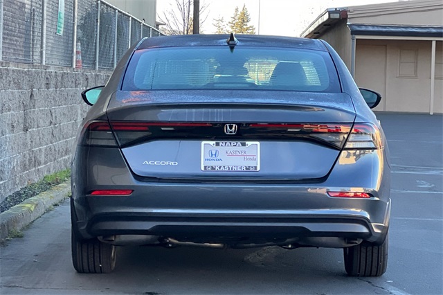 2025 Honda Accord 1.5T LX photo 4