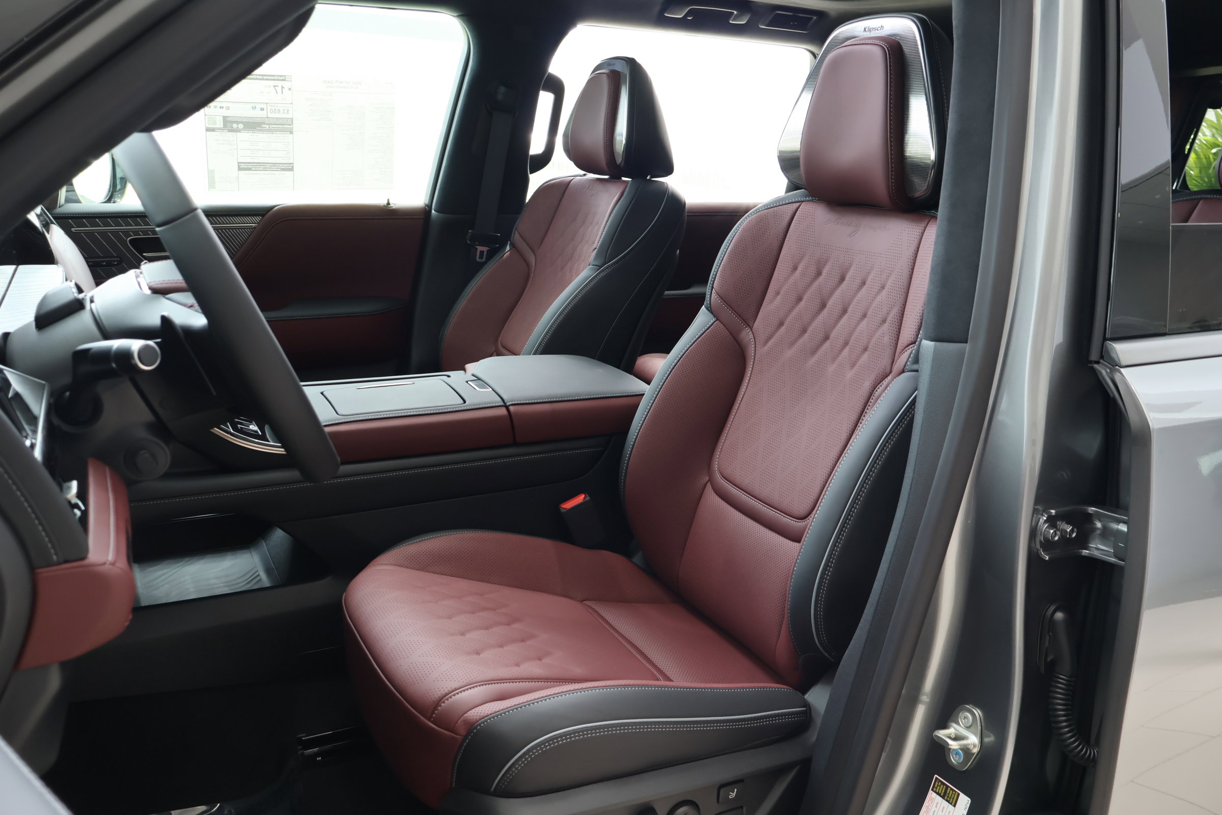 2026 Infiniti QX80 photo 2