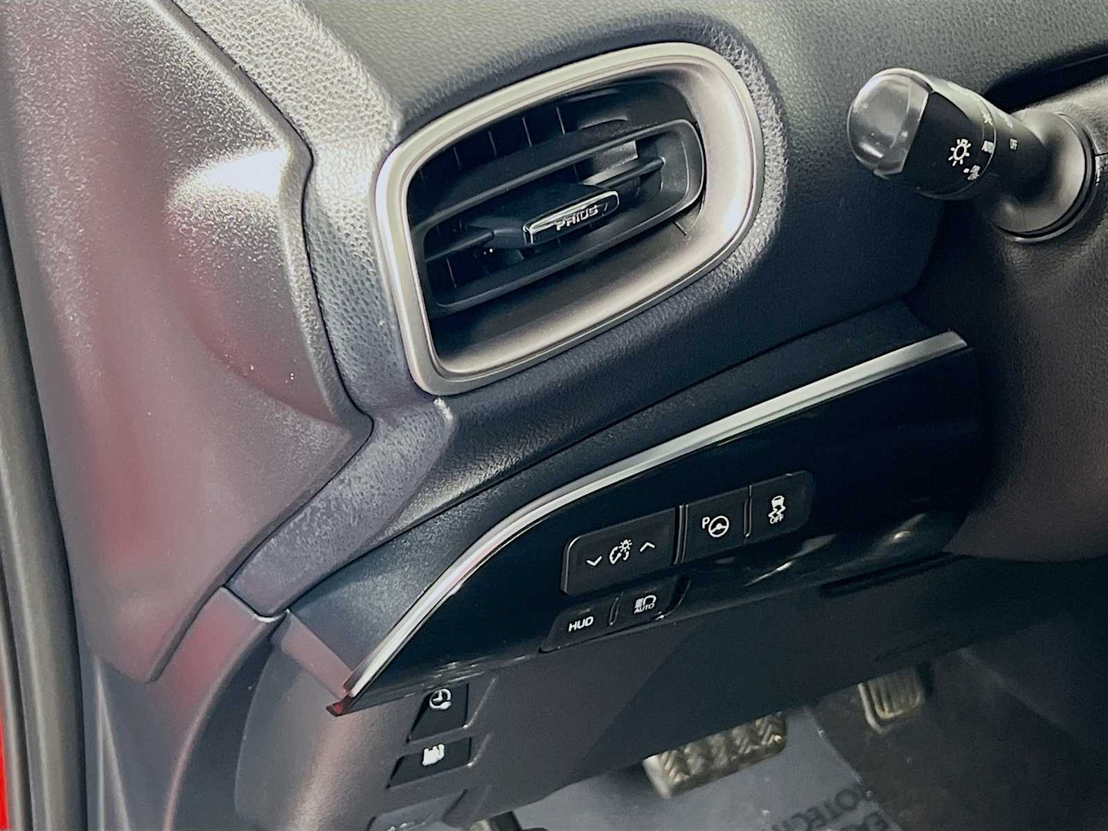 2020 Toyota Prius Prime Limited photo 10