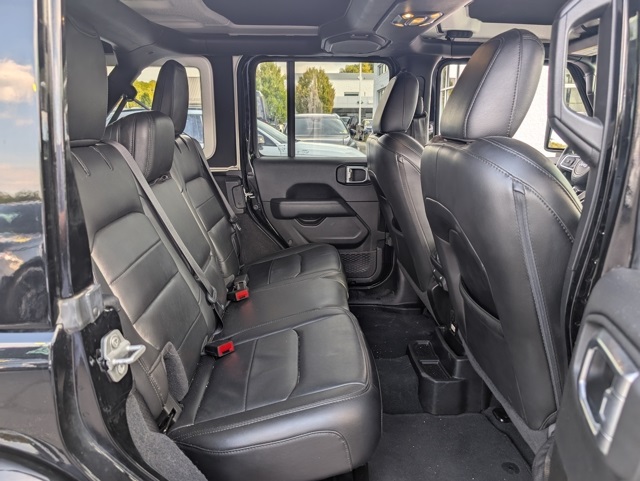 2022 Jeep Wrangler Unlimited Sahara photo 27