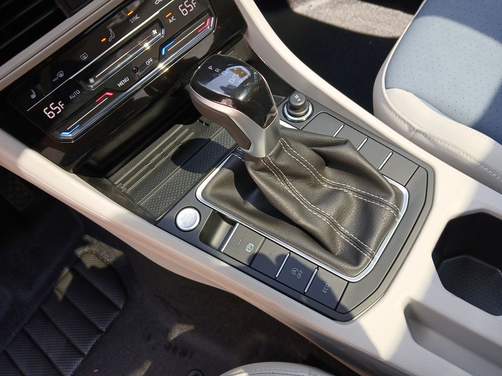 2025 Volkswagen Jetta 1.5T SE photo 23