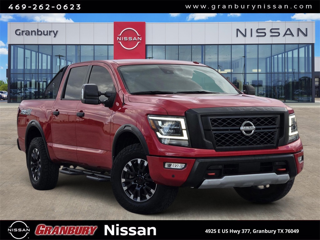 2021 Nissan Titan PRO-4X's photo
