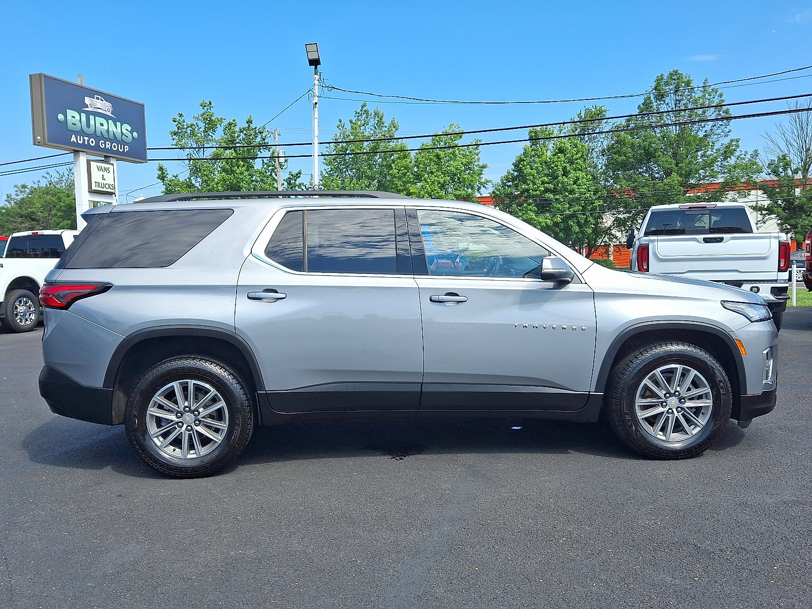 2023 Chevrolet Traverse Cloth photo 12