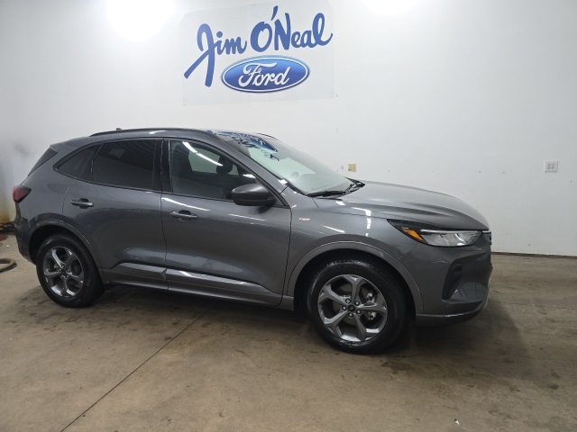2023 Ford Escape ST-Line's photo