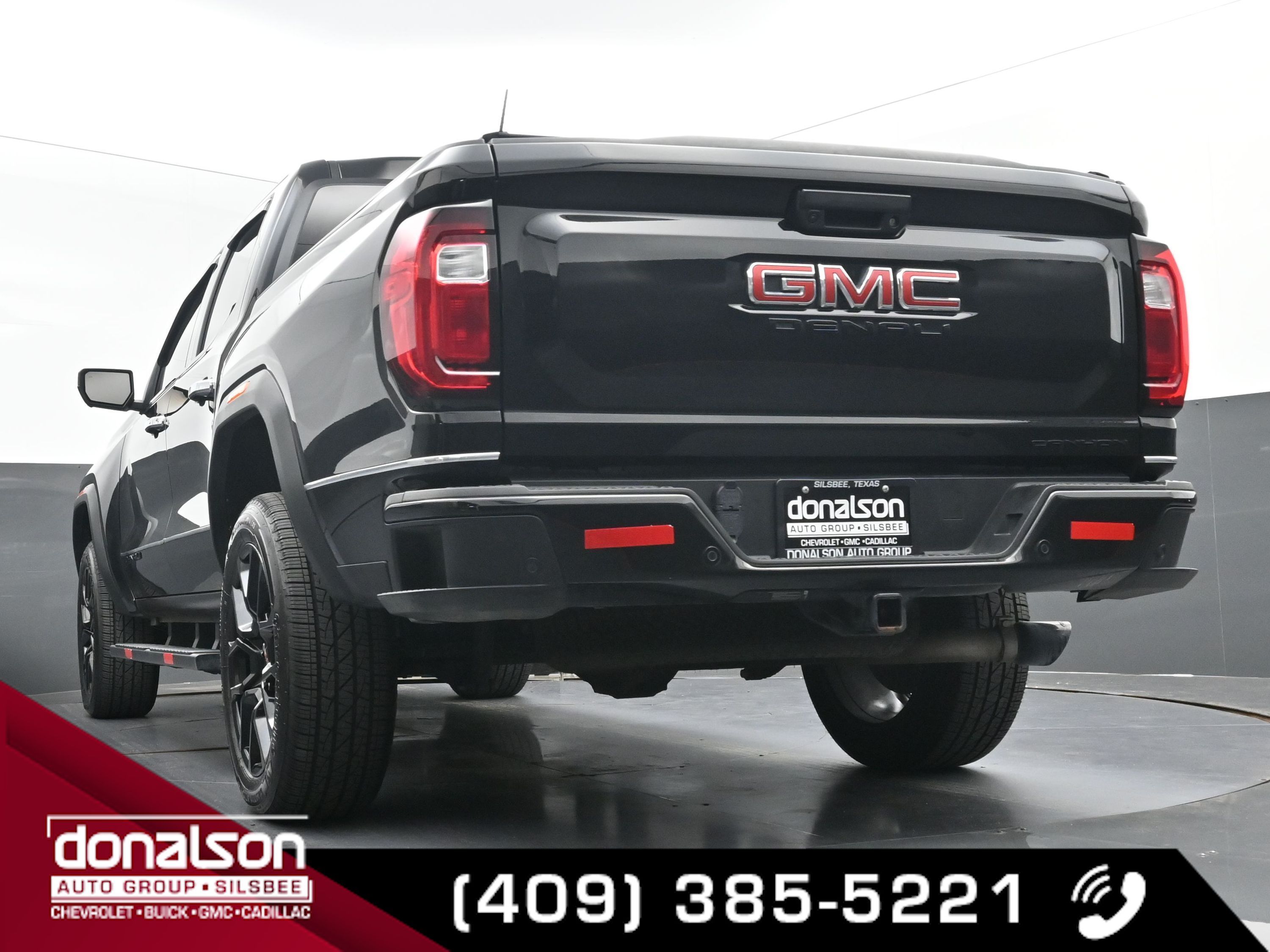 2024 Gmc Canyon Denali photo 17