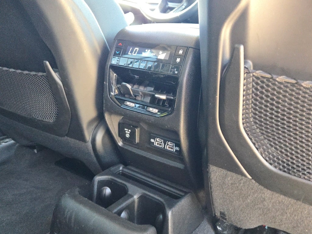 2022 Jeep Grand Cherokee Limited photo 11
