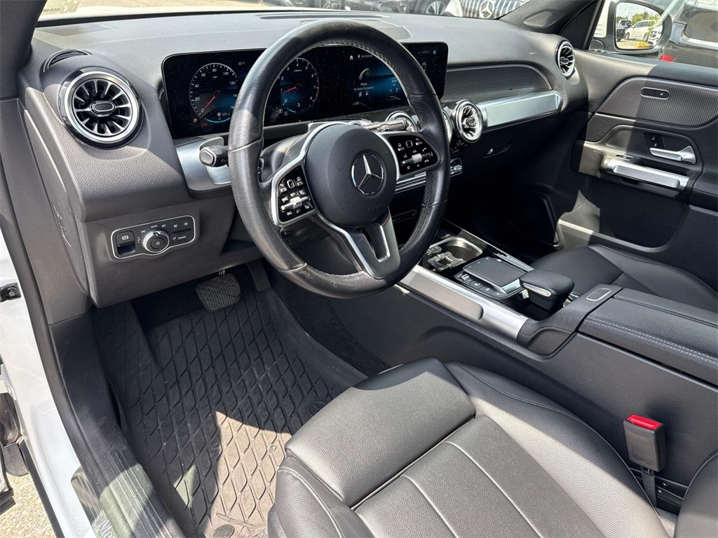 2022 Mercedes Benz GLB 250 photo 17
