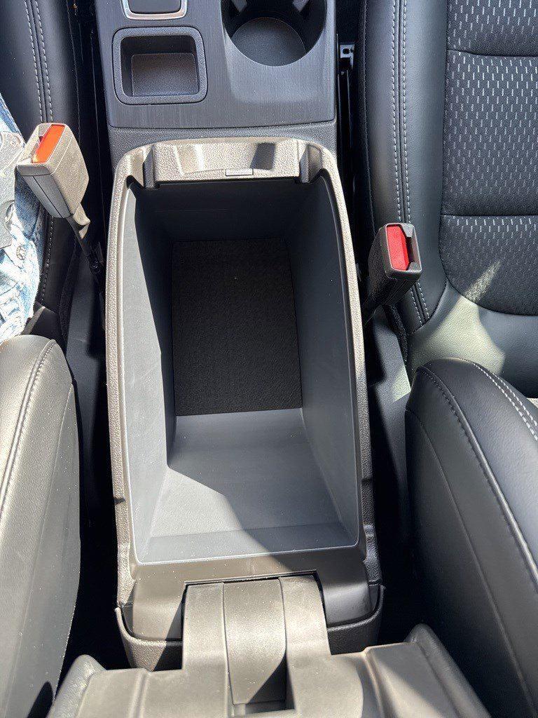 2025 Ford Escape Plug-In Hybrid photo 39