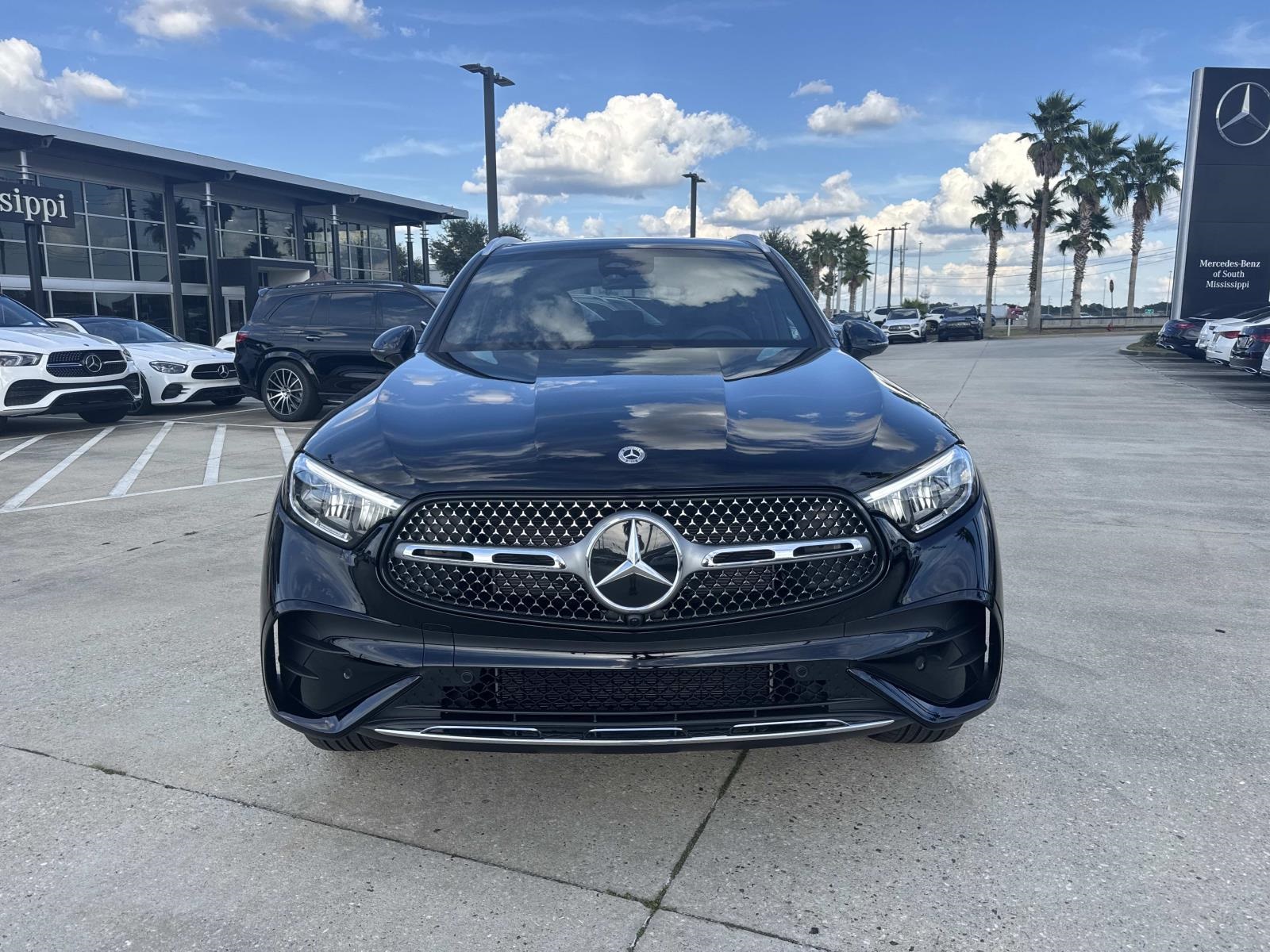 2026 Mercedes Benz GLC 300 photo 2