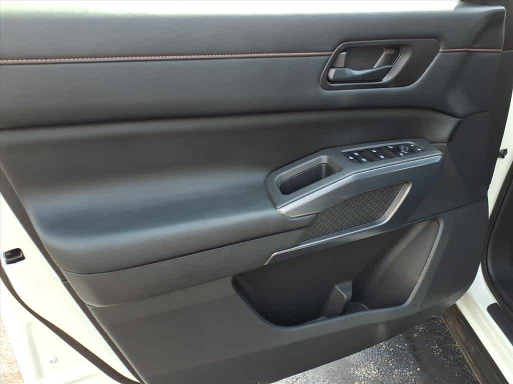 2023 Nissan Pathfinder Rock Creek photo 7