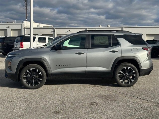 2026 Chevrolet Equinox RS photo 2