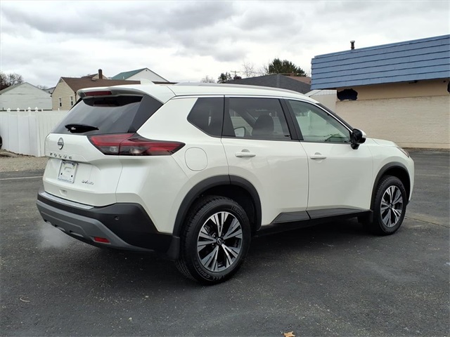 2023 Nissan Rogue SV photo 3