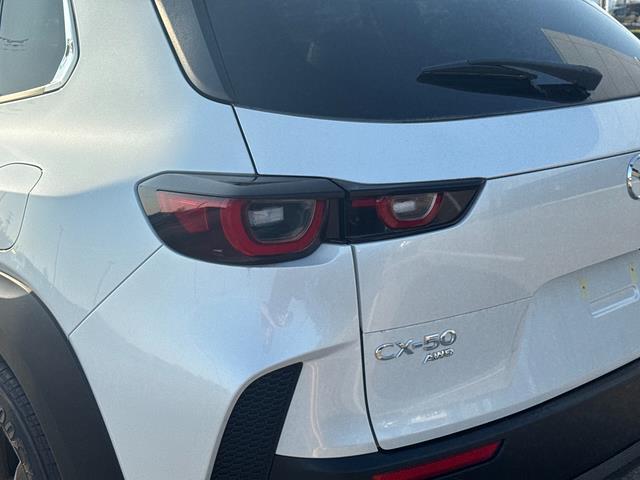 2025 Mazda CX-50 2.5 S Premium photo 11