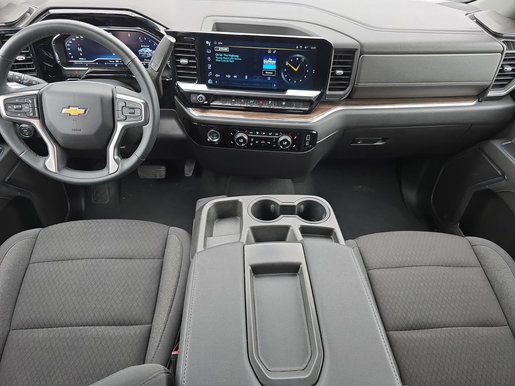 2023 Chevrolet Silverado 1500 LT photo 9
