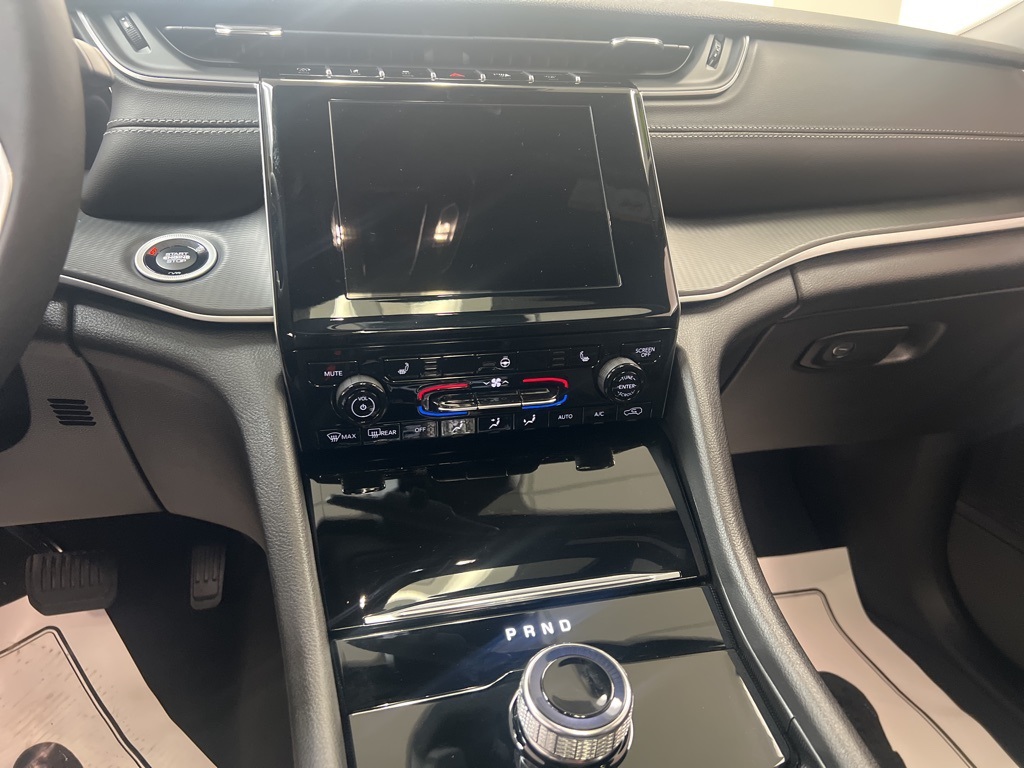 2025 Jeep Grand Cherokee Altitude X photo 9