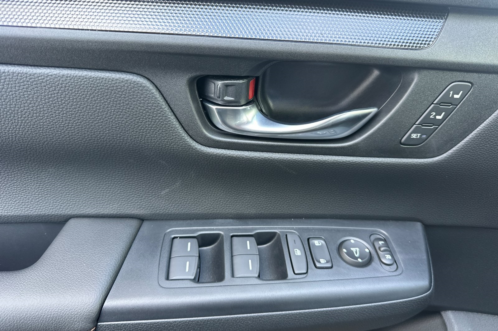 2026 Honda CR-V Hybrid Sport-L photo 33
