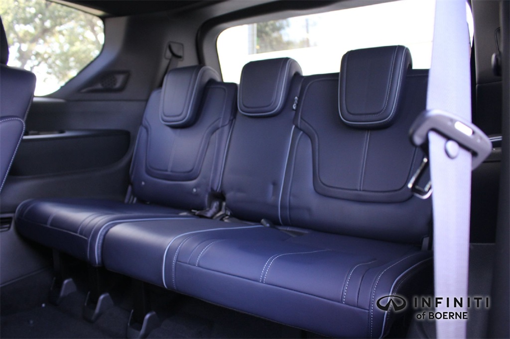 2026 Infiniti QX80 Sensory photo 18
