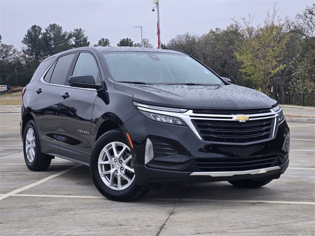 2023 Chevrolet Equinox LT's photo