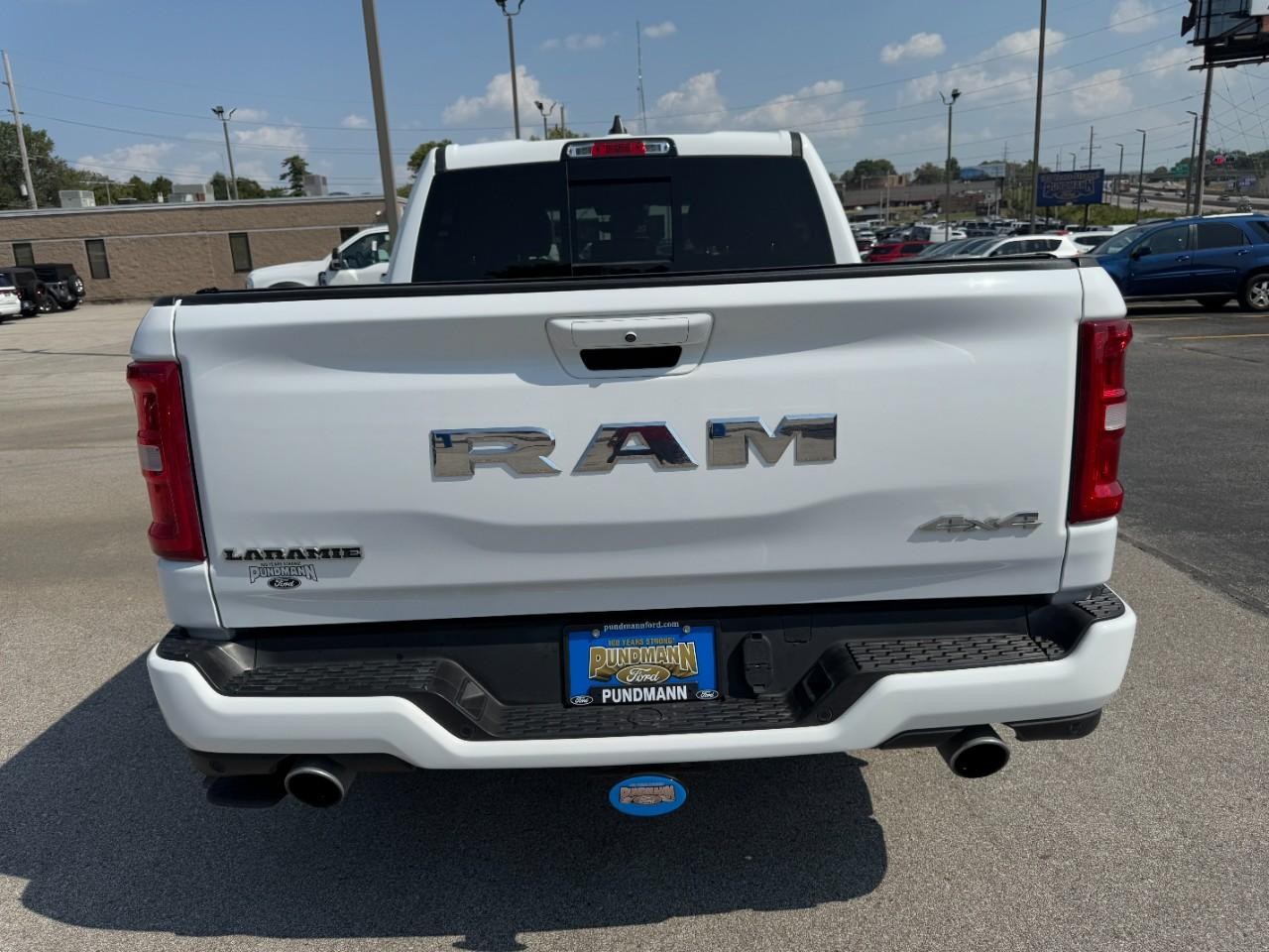 2025 Ram 1500 Laramie photo 3